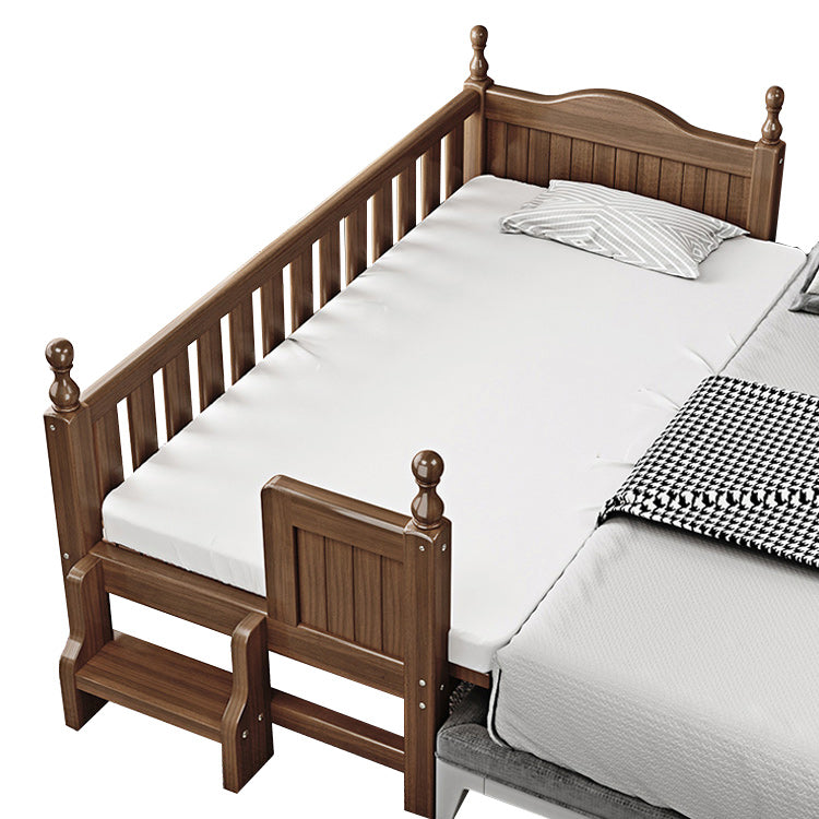 Traditional Brown Nursery Crib in Solid Wood Convertible Crib