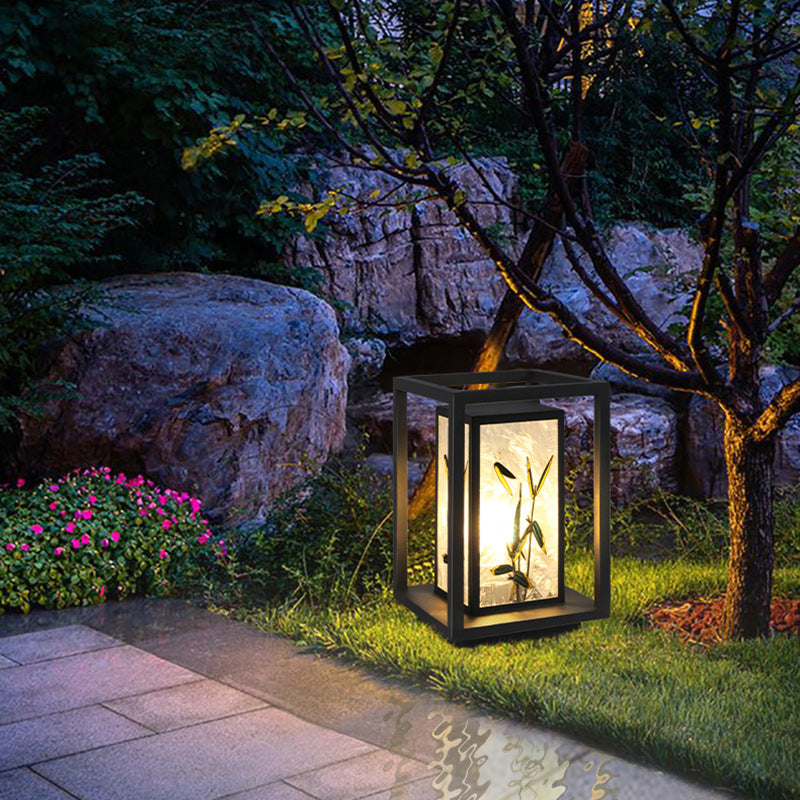 Modern Simple Metal Pillar Lamp Geometry Shape Solar Energy Pillar Light for Outdoor