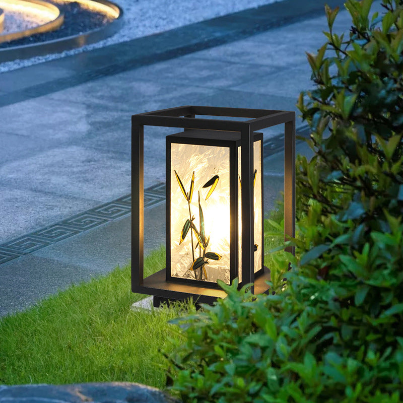 Modern Simple Metal Pillar Lamp Geometry Shape Solar Energy Pillar Light for Outdoor