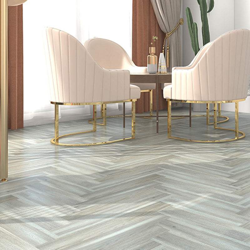 Traditional Laminate Floor Wood Mildew Resistant and Scratch Resistant Laminate Flooring