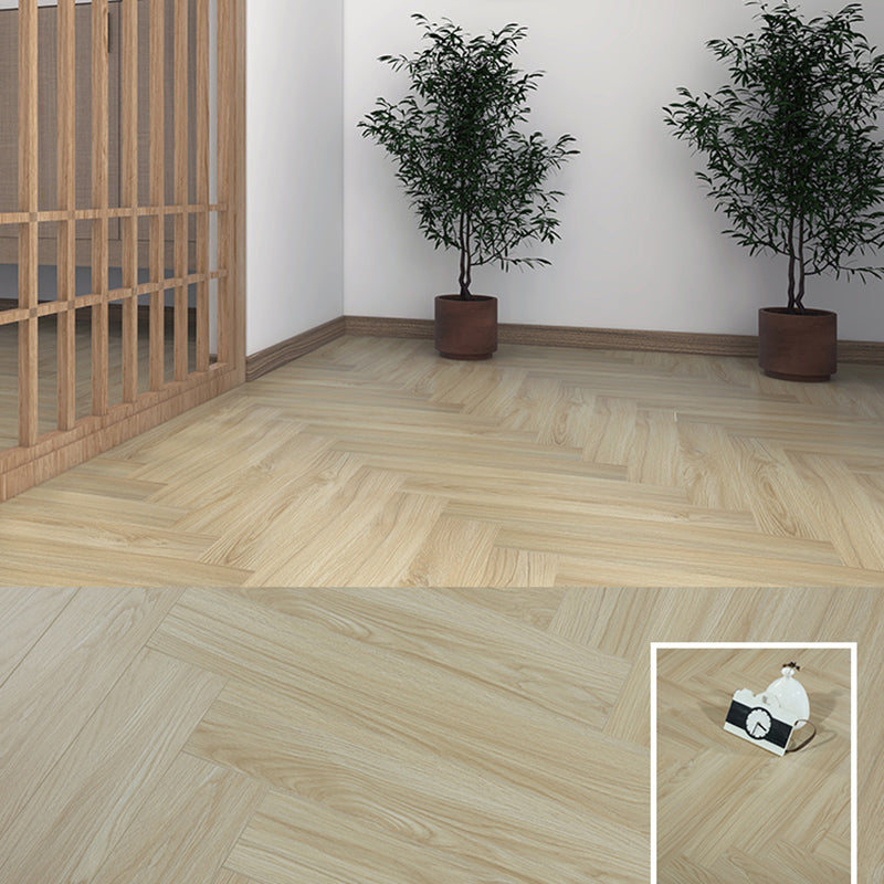 Traditional Laminate Floor Wood Mildew Resistant and Scratch Resistant Laminate Flooring