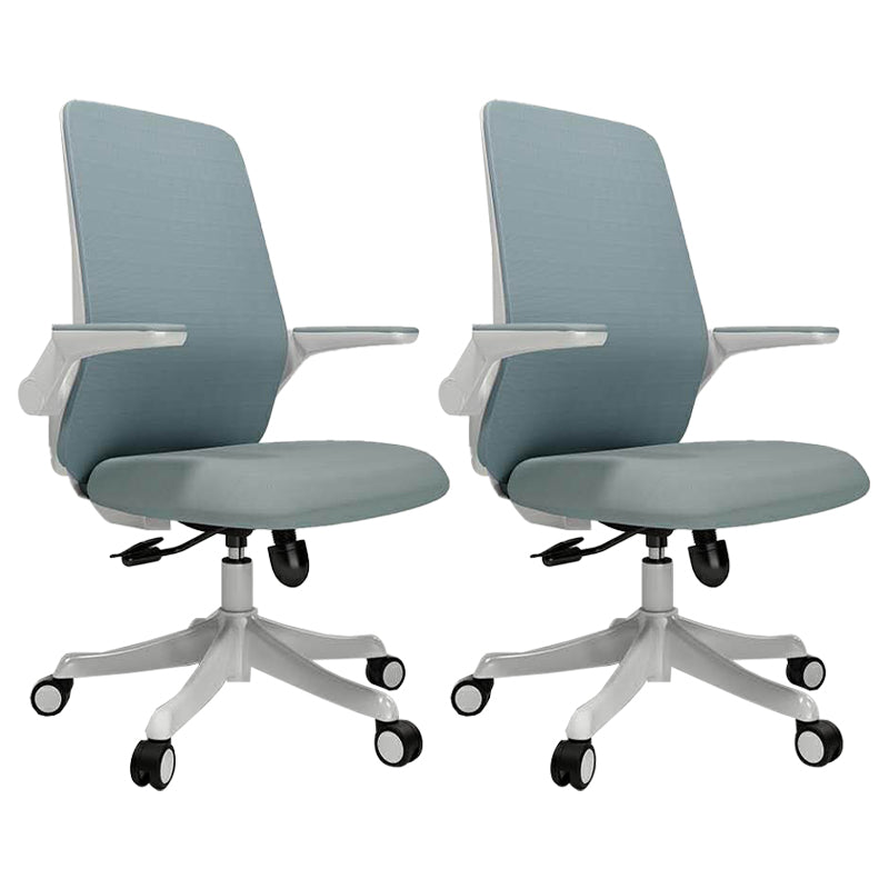 Modern Office Chair Tilt Mechanism Padded Arms Desk Chair with Wheels