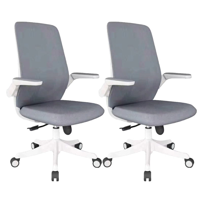 Modern Office Chair Tilt Mechanism Padded Arms Desk Chair with Wheels