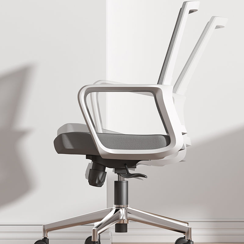 Modern Fixed Arms Conference Chair Mesh Seat and Back Chair for Office