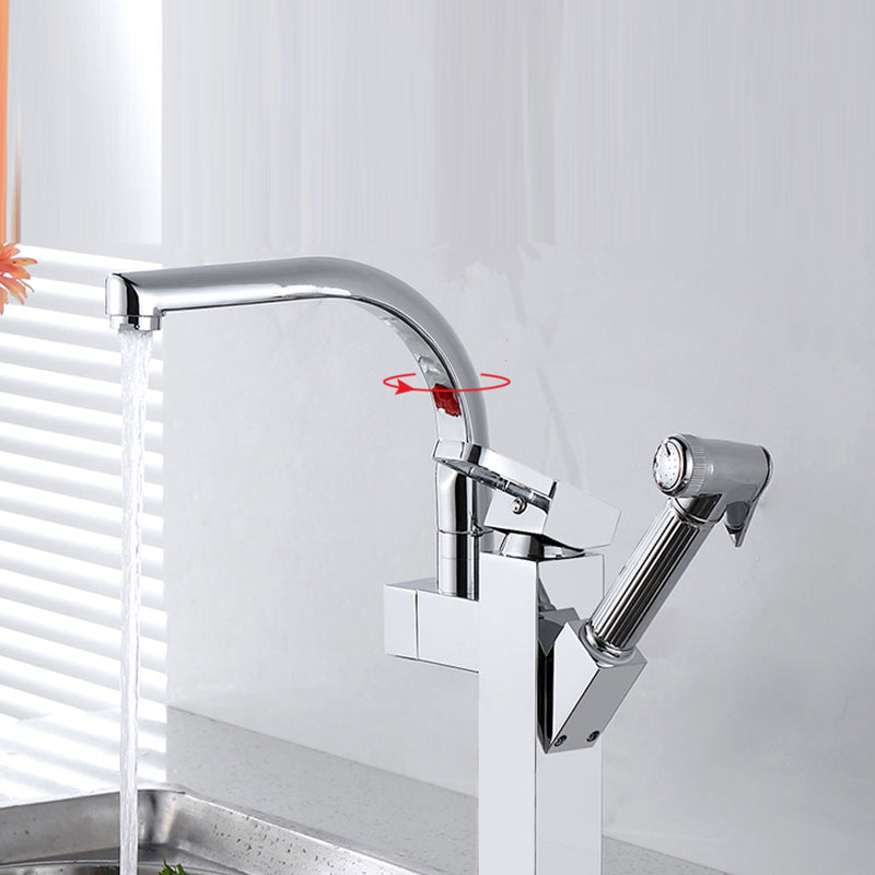 Metal Standard Kitchen Faucet Modern Style Kitchen Faucet with Pull out Sprayer