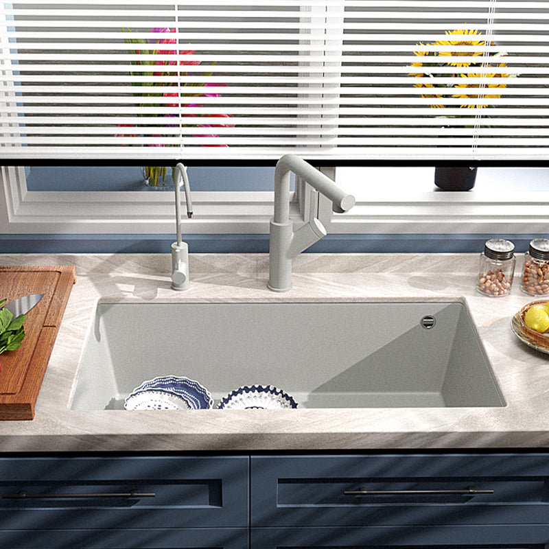 Contemporary Style Kitchen Sink Undermount Kitchen Sink with Drain Strainer Kit