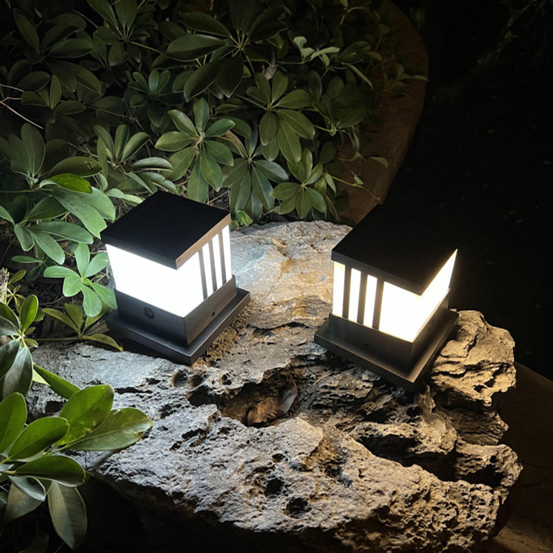 Modern Simple Outdoor Light Cube Shape Solar Energy Pillar Lamp for Outdoor