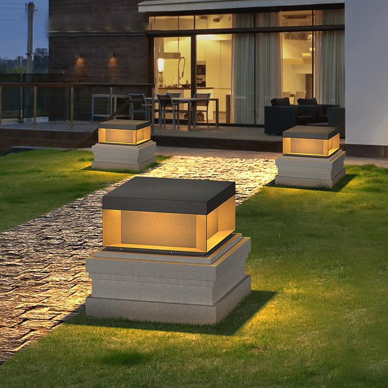Modern Simple Outdoor Light Geometry Shape Solar Energy Pillar Lamp for Doorway