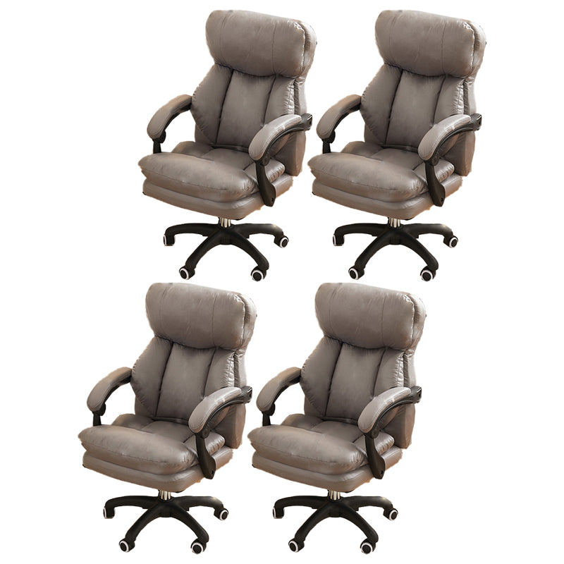 Modern Swivel Chair Adjustable Seat Height Tilt Mechanism Office Chair with Wheels