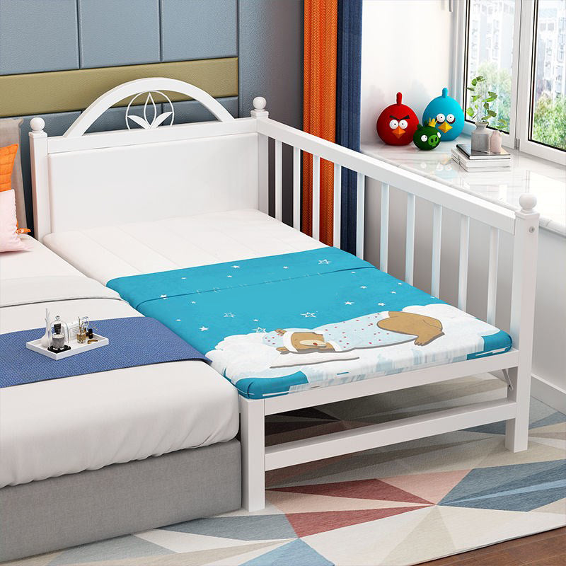 White Metal Nursery Crib Industrial Nursery Bed with Guardrail