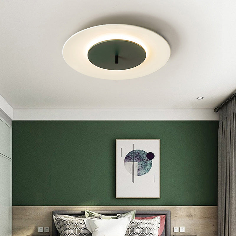 Nordic Round Ceiling Light Metal LED Flush Mount Lighting Fixture for Bedroom