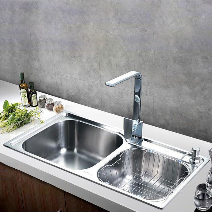 Modern Stainless Steel Kitchen Sink Double Sink Kitchen Sink with Basket Strainer