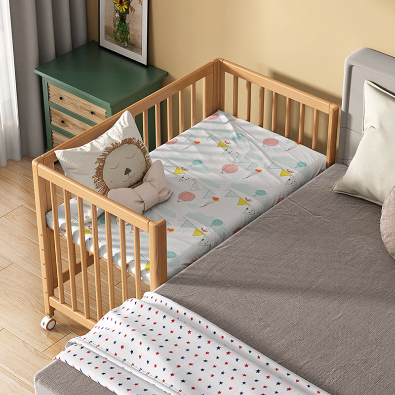 Light Wood Baby Crib 2-in-1 Convertible Crib Nursery Bed with Guardrail