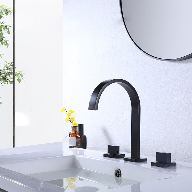 Modern Style Faucet Widespread Faucets with Double Cross Handles