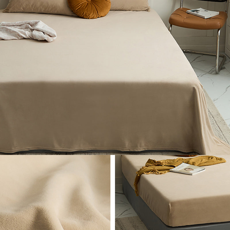 Breathable Bed Sheet Flannel Soft Whole Colored Bed Sheet Set