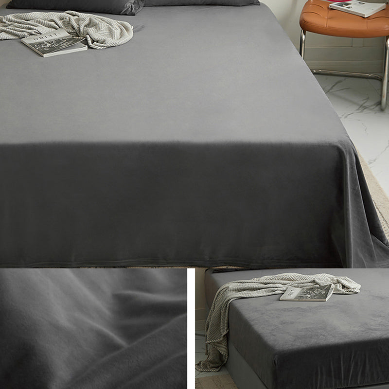 Breathable Bed Sheet Flannel Soft Whole Colored Bed Sheet Set