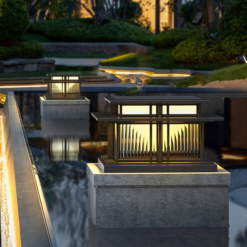 Modern Simple Metal Outdoor Light Square Shape Solar Energy Pillar Lamp for Courtyard