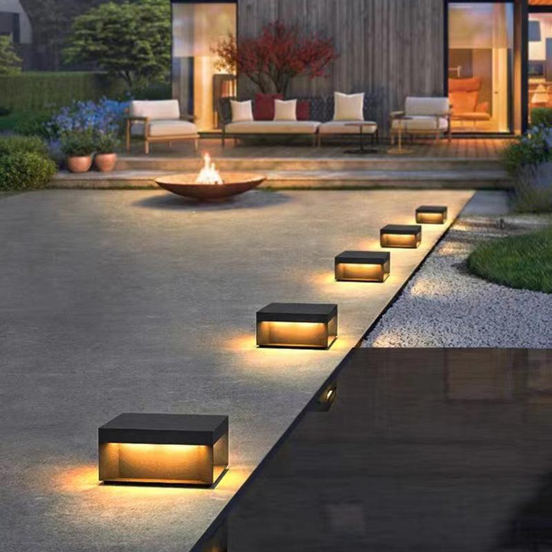 Modern Simple Outdoor Light Stainless Steel Solar Energy Pillar Lamp for Courtyard