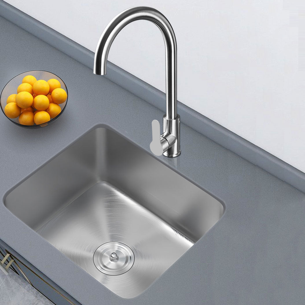 Contemporary Style Kitchen Sink Stainless Steel Undermount Kitchen Sink