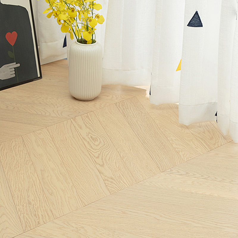 Modern Laminate Floor Wood Click-Lock Slip Resistant Laminate Flooring