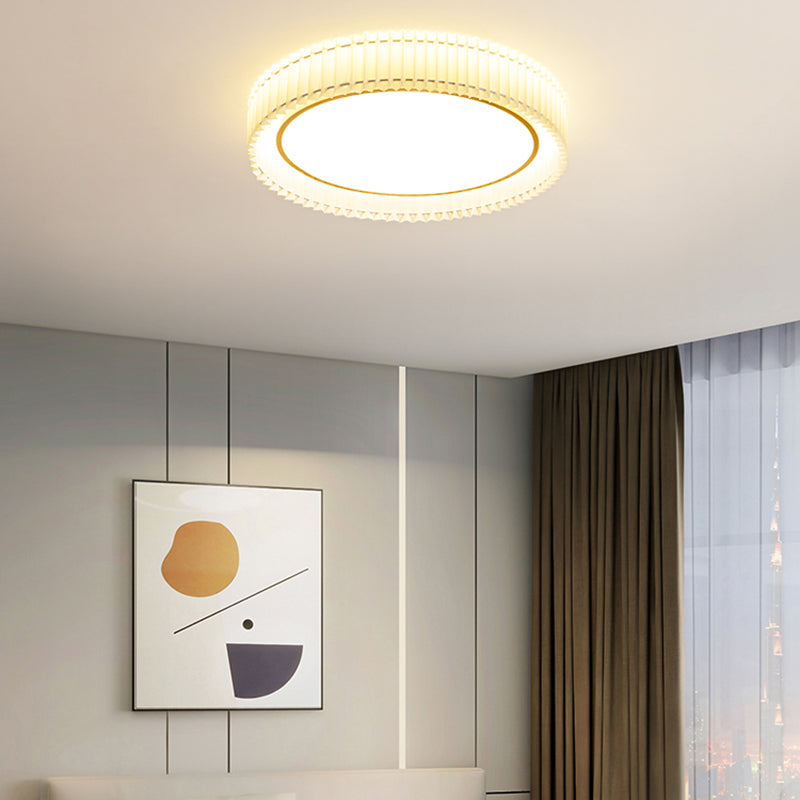 Modern Metal Flush Mount Circle Shape Ceiling Light with Fabric Shade for Living Room