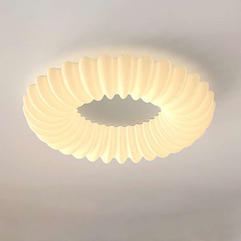 LED Modern Metal Flush Mount Circle Shape Ceiling Lamp with Plastic Shade for Living Room