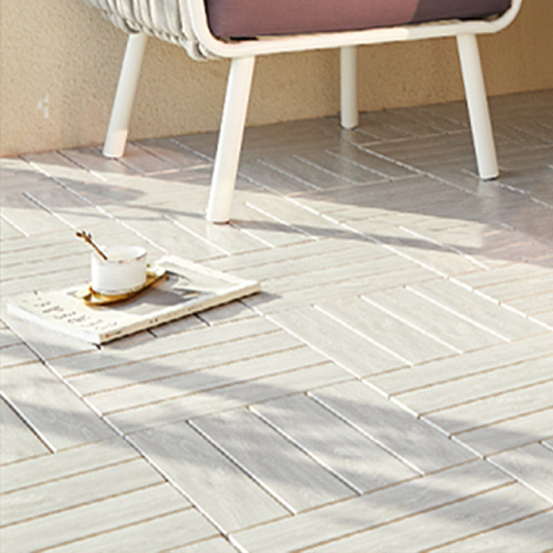 Square Engineered Wooden Floor Water Resistant Smooth Floor Tile for Patio Garden