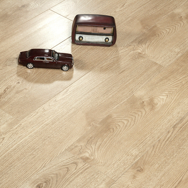 Waterproof Laminate Floor Mildew Resistant Wooden Laminate Plank Flooring