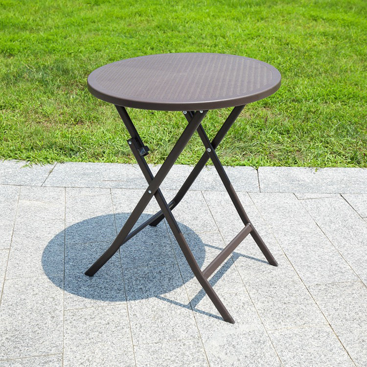 Contemporary Geometric Coffee Table Metallic Patio Table in Black