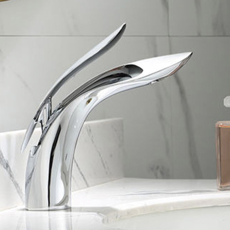 Brass 1 Hole Basin Faucet Lever Handle Sink Faucet Circular Modern Faucet for Bathroom