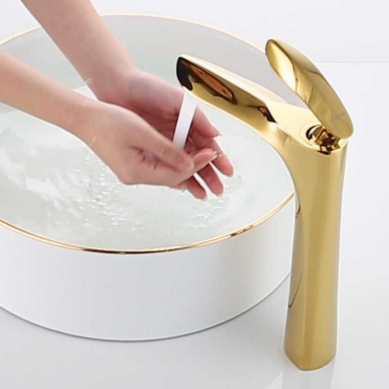 Modern Brass Bathroom Sink Faucet Lever Handles Sink Faucet with 1 Hole