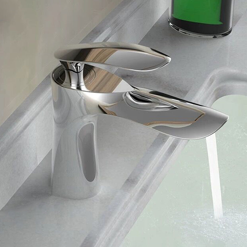 Modern Brass Bathroom Sink Faucet Lever Handles Sink Faucet with 1 Hole