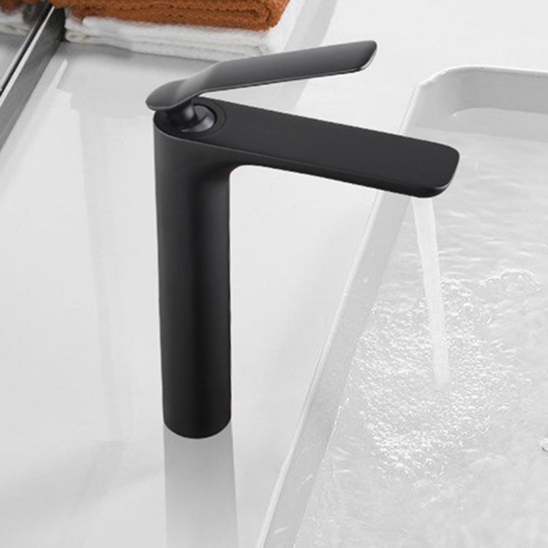 Modern Brass Bathroom Sink Faucet Lever Handles Sink Faucet with 1 Hole