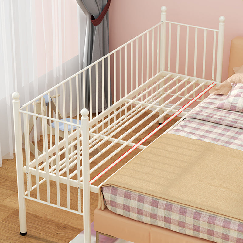 Contemporary Bed Metal No Theme Guardrail Standard Bed with Footboard