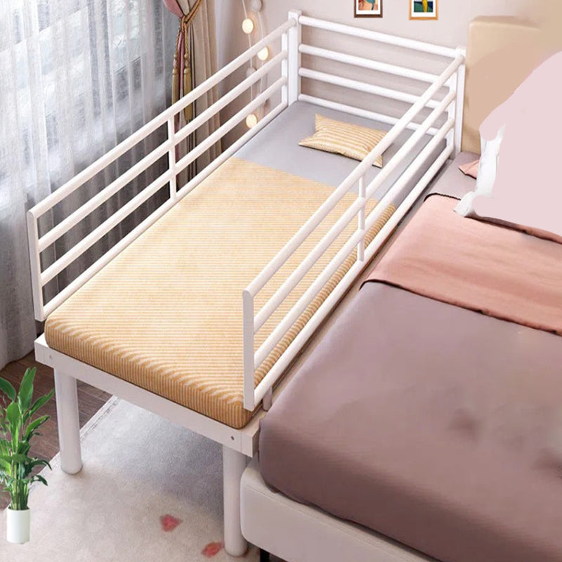 Scandinavian Style Metal Kid Bed White Daybed with Guardrail