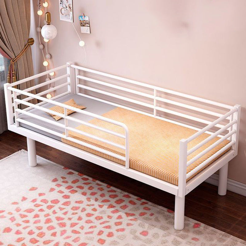 Scandinavian Style Metal Kid Bed White Daybed with Guardrail