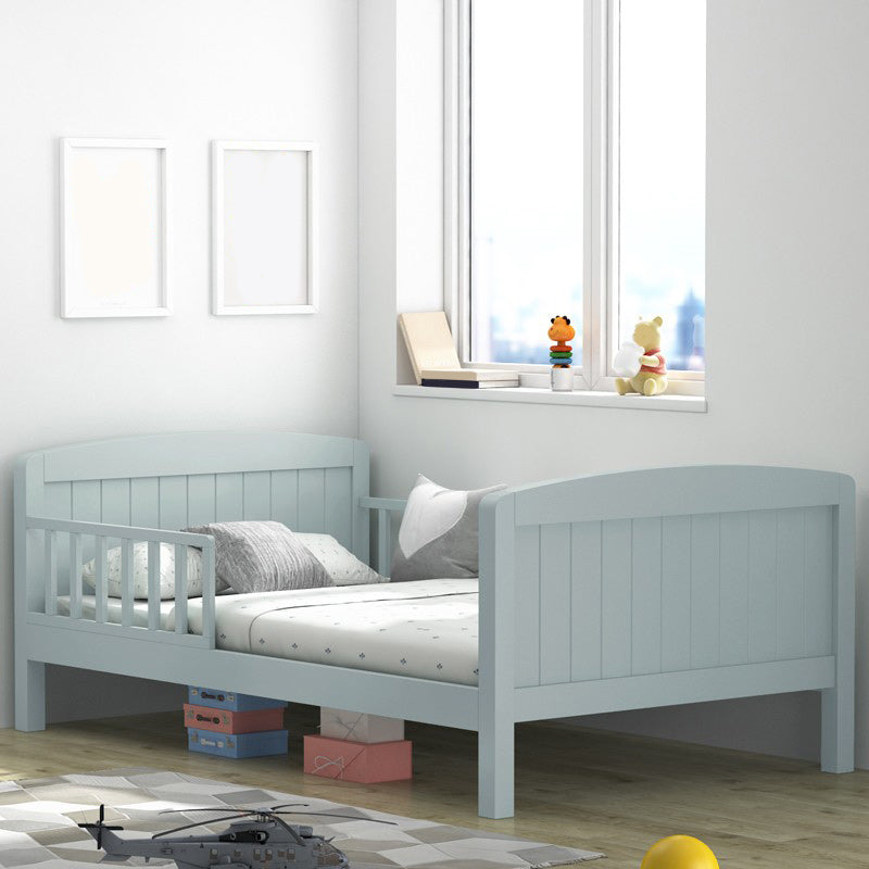 Scandinavian Solid Color Nursery Bed Wood Toddler Bed with Guardrail