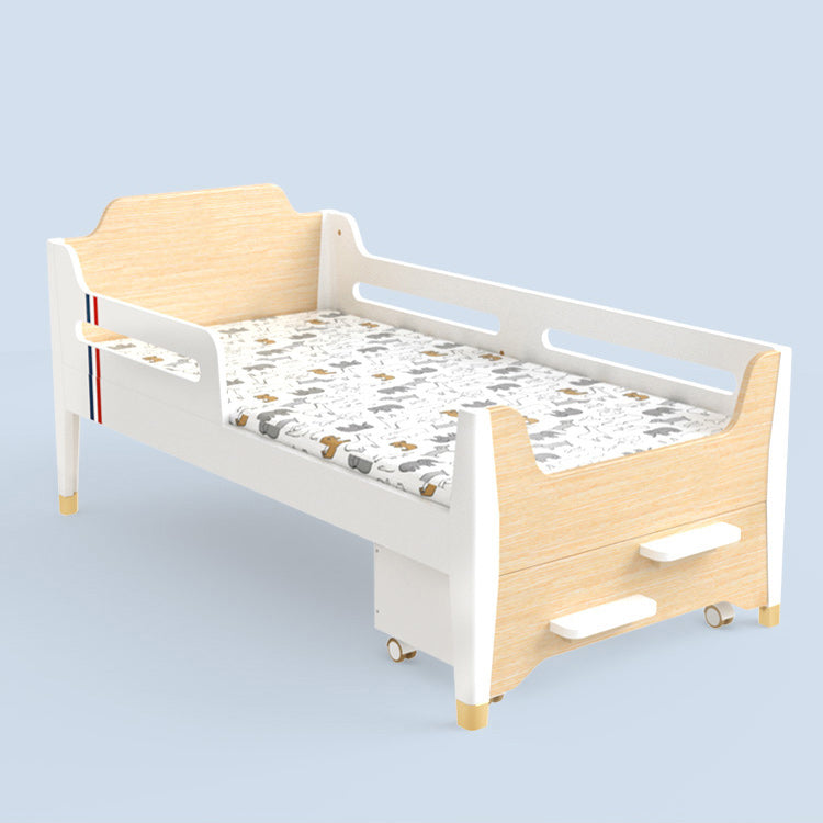 Solid Wood  Baby Crib Modern Light Wood Nursery Bed with Guardrails