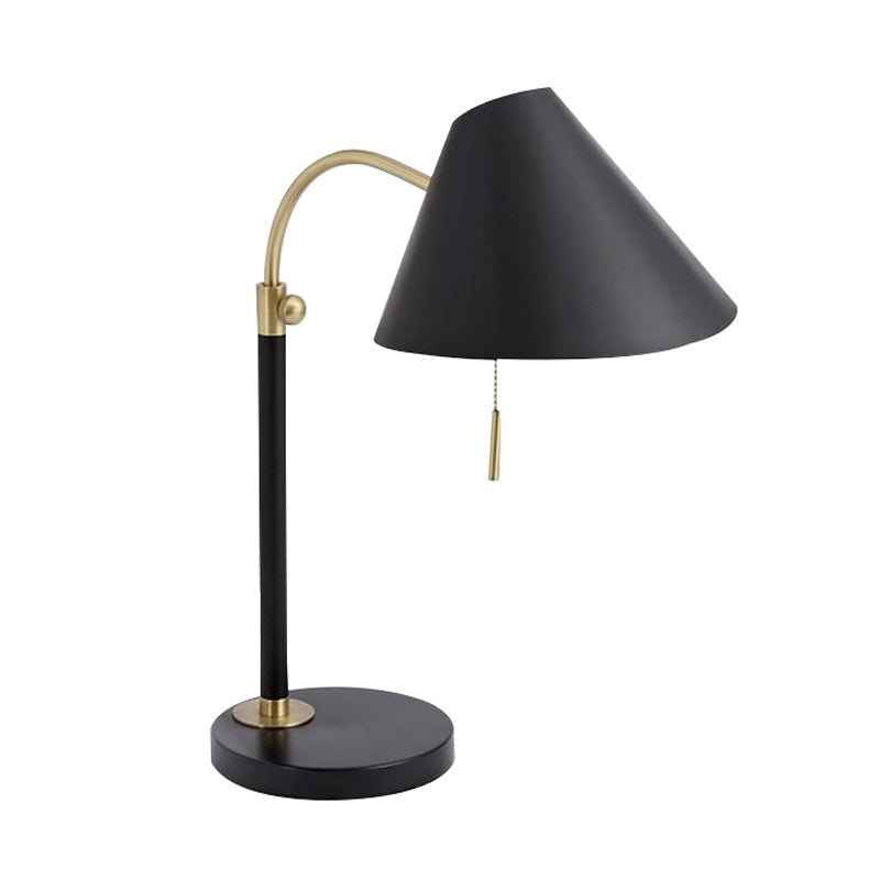 Flared Iron Table Lighting Simple 1 Bulb Black Finish Reading Lamp with Pull Chain for Study Room