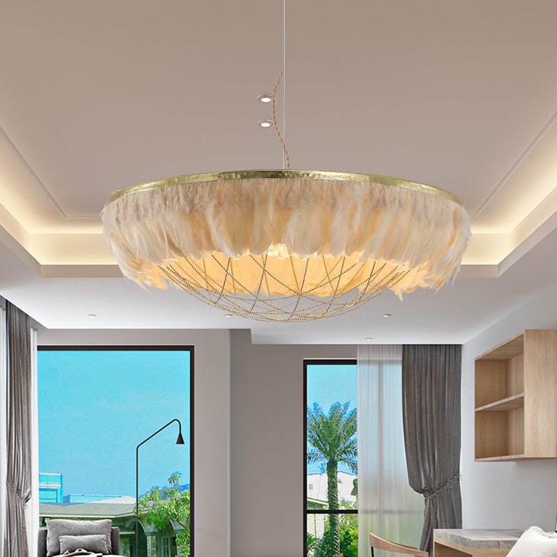 Dome Cage Metallic Chandelier Light moderne 2 ampoules Gold Plafond suspendu avec plume blanc / gris / rose Déco