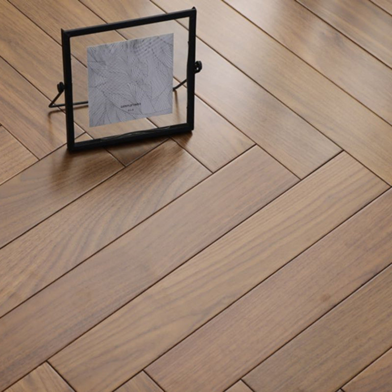 Modern Wood Flooring Wire Brushed Water Resistant Click-Locking Wood Tile