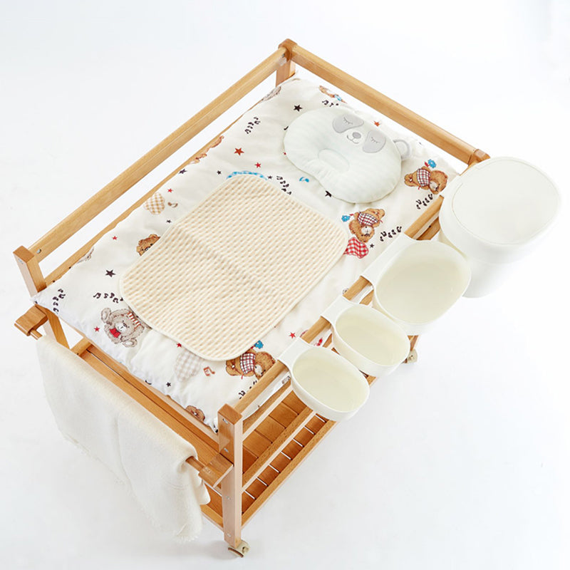 Modern Wooden Baby Changing Table Flat Top Changing Table With Wheels