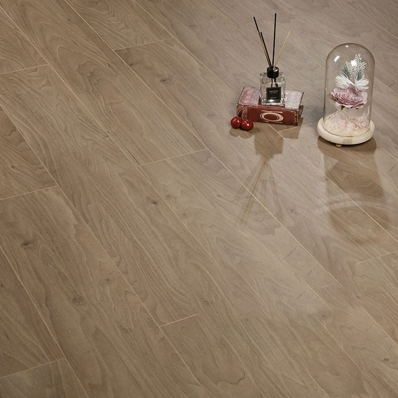 Laminate Pine Wood Click Lock Rectangular Textured Scratch Resistant Indoor Laminate Floor