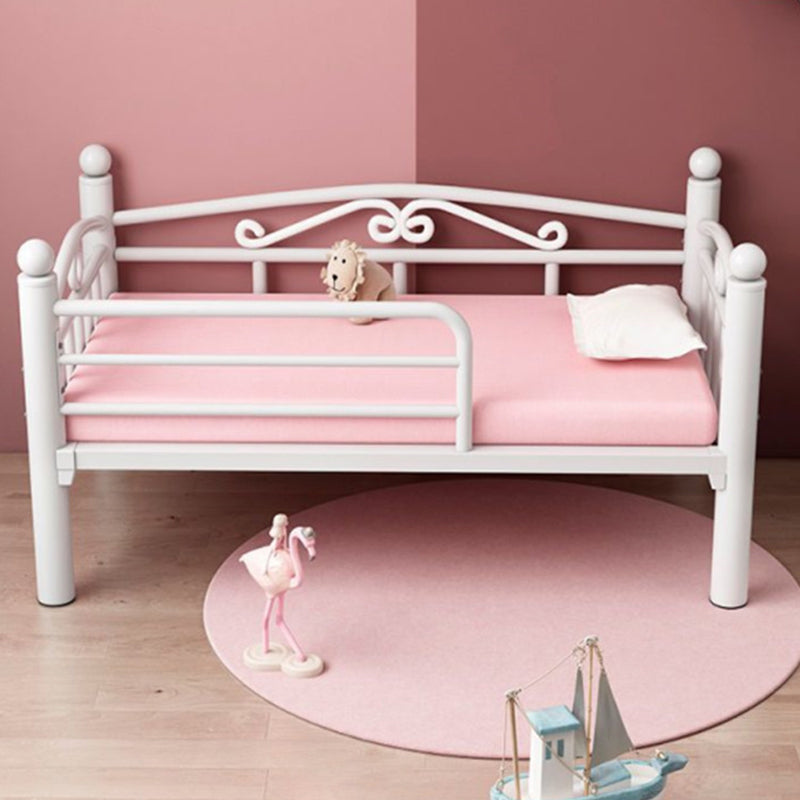 Scandinavian Style Open-Frame Kid Bed Ironcraft Daybed in White