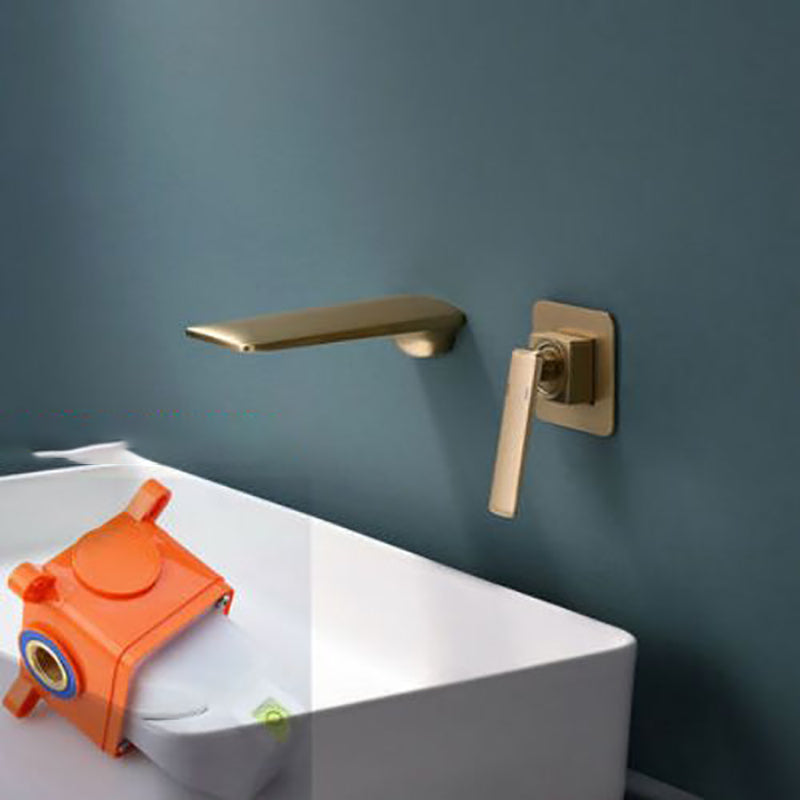 Modern Bathtub Faucet Copper Fixed Lever Handle Wall Mounted Bathroom Faucet