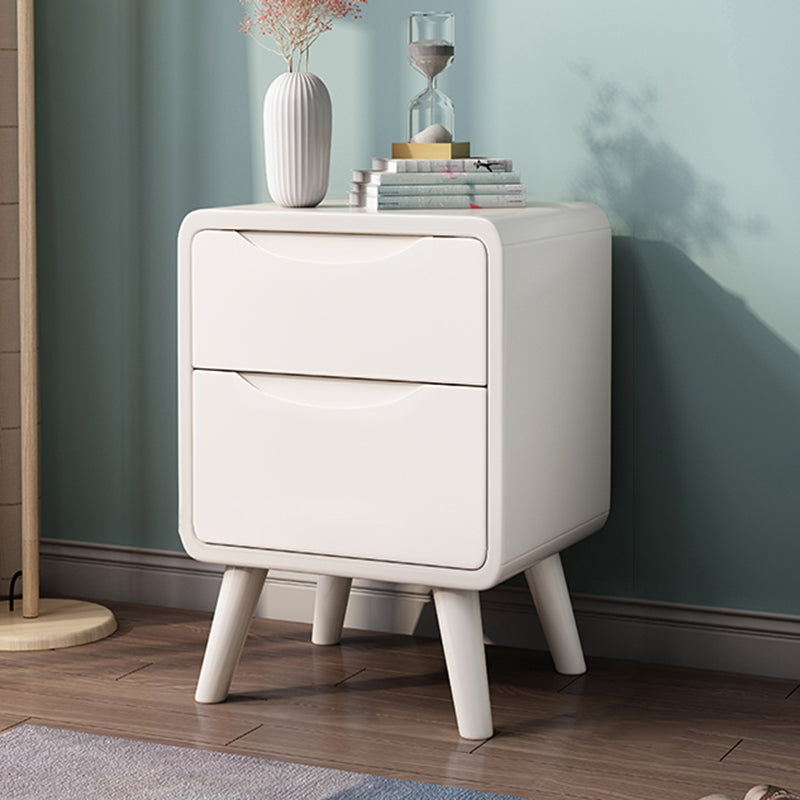 Rubberwood Nursery Nightstand with 3 Drawers Modern Nightstand Kids