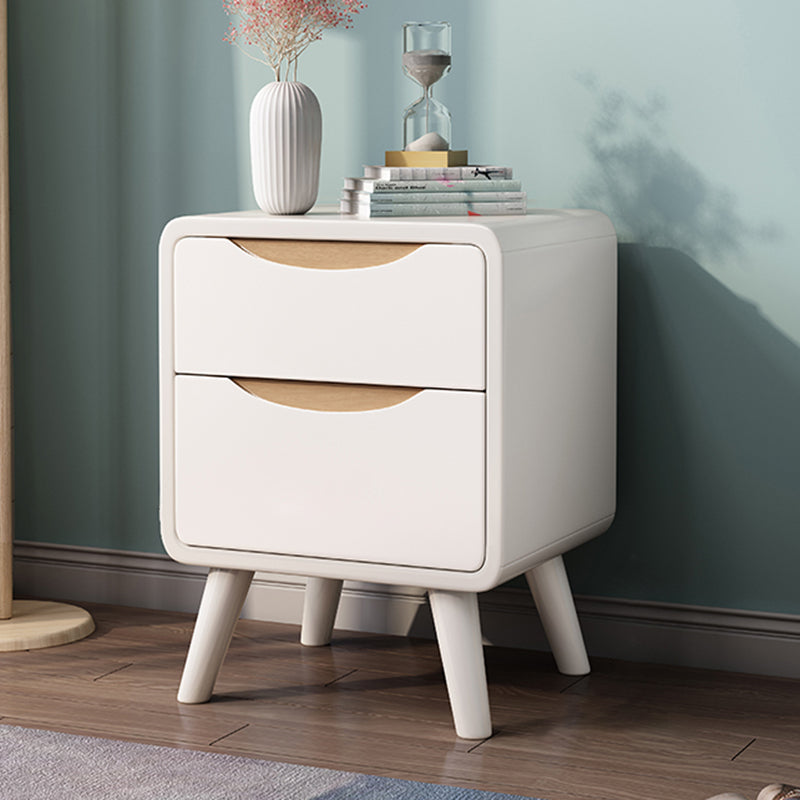 Rubberwood Nursery Nightstand with 3 Drawers Modern Nightstand Kids