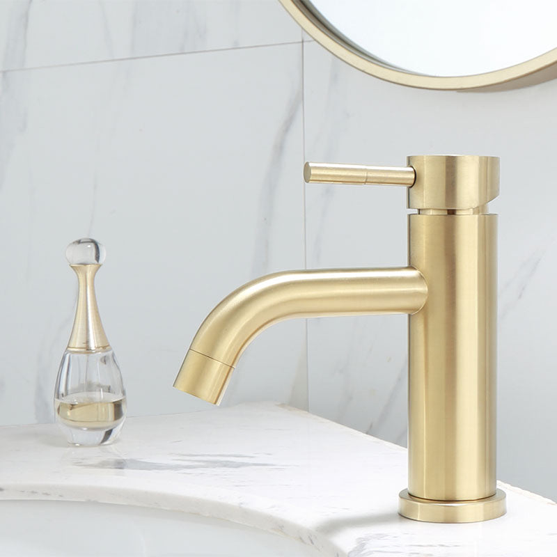 Deck Mounted Roman Tub Faucet Low Arc Tub Faucet Set in Gold