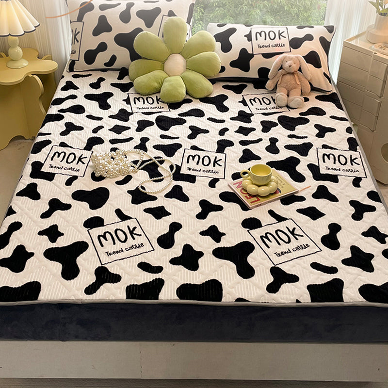 Modern Fitted Sheet Cartoon Print Wrinkle-Free Fade Resistant Flannel Fitted Sheet