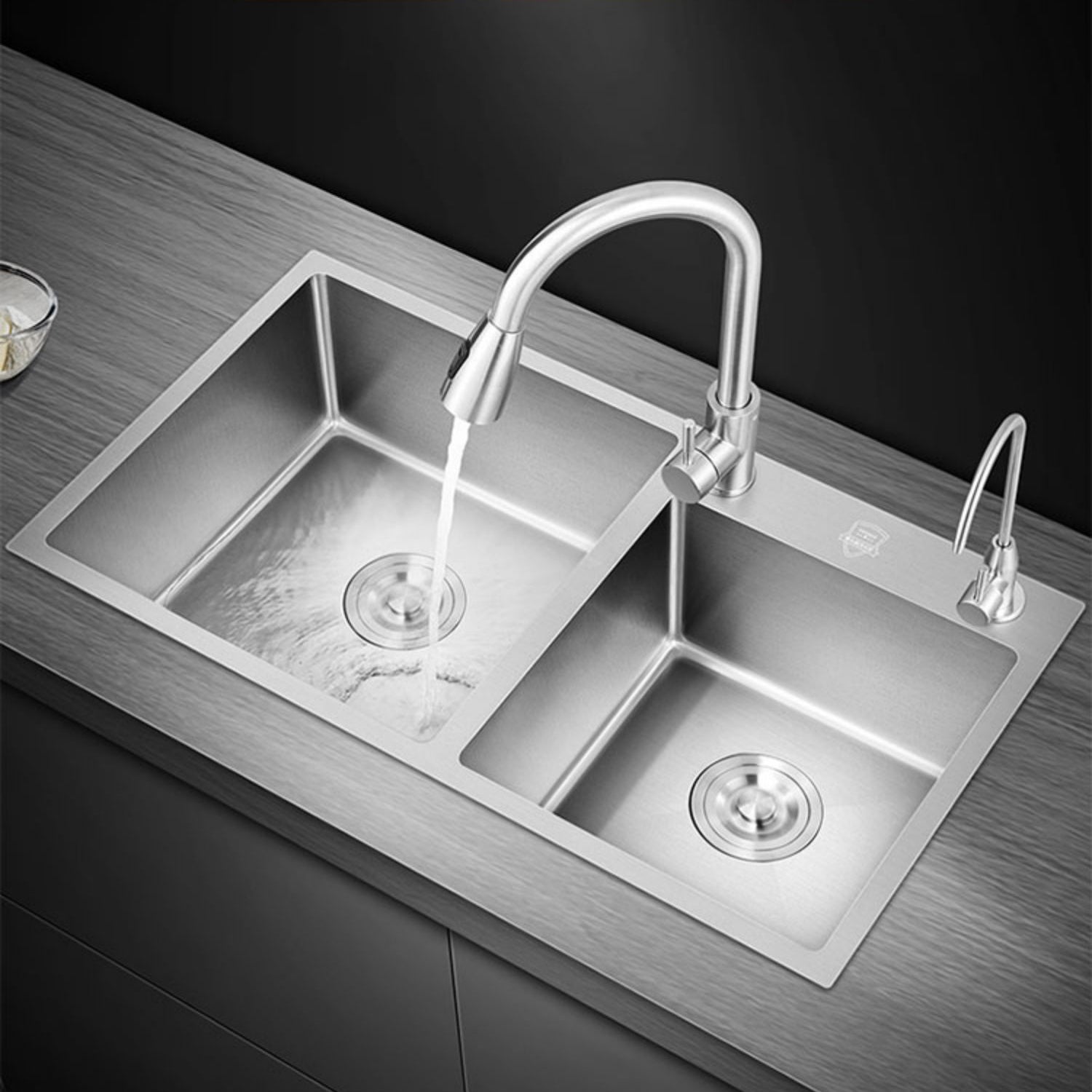 Modern Style Kitchen Sink Overflow Hole Design Drop-In Kitchen Sink